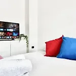 Peaceful Oasis With Balcony And Parking, * Milan