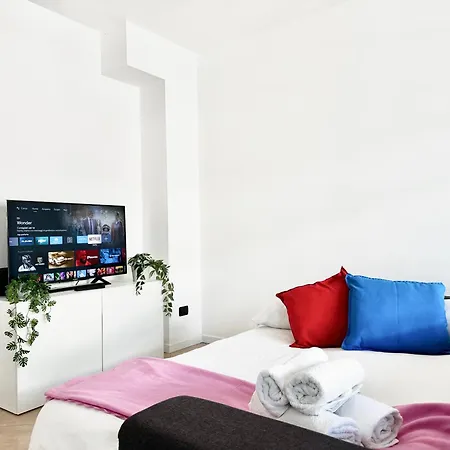 Peaceful Oasis With Balcony And Parking, * Mediolan